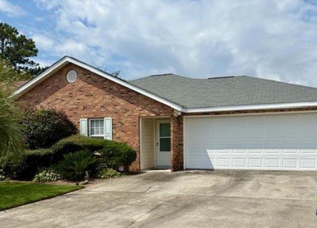 Property at 113 Emerald Ct, Warner Robins, GA 31093, 3 beds, 2 baths