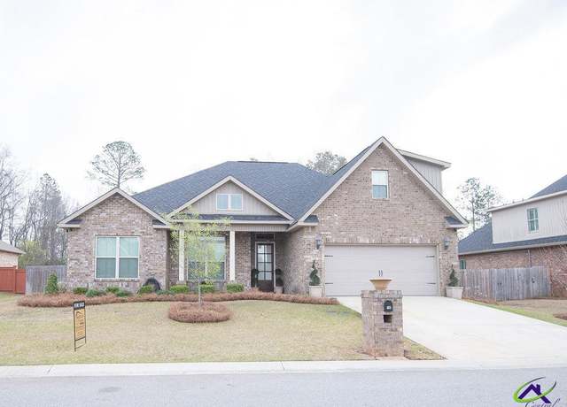 Property at 306 Clifton Rd Rd, Perry, GA 31069, 4 beds, 3 baths