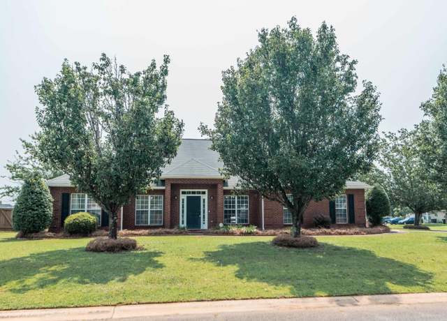 Property at 102 Ironwood Dr Dr, Bonaire, GA 31005, 4 beds, 2 baths