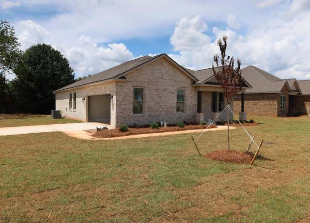 Property at 501 Otter's Ridge Dr, Kathleen, GA 31047, 3 beds, 2 baths