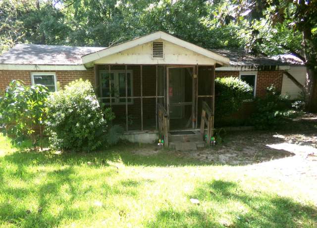 Property at 525 Carver Ave, Tennille, GA 31089, 3 beds, 1 bath