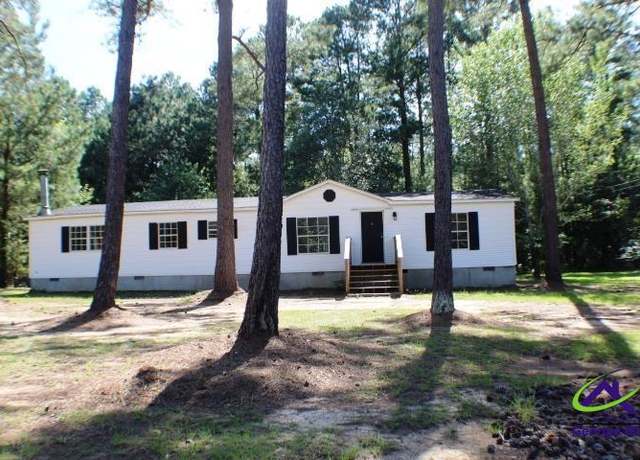 Property at 717 Brower Ct, Dublin, GA 31021, 3 beds, 2 baths