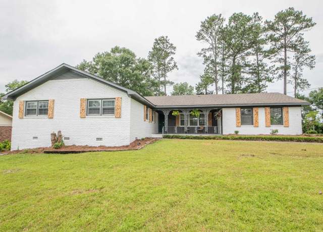 Property at 1038 Red Oak Dr, Macon, GA 31204, 3 beds, 2 baths