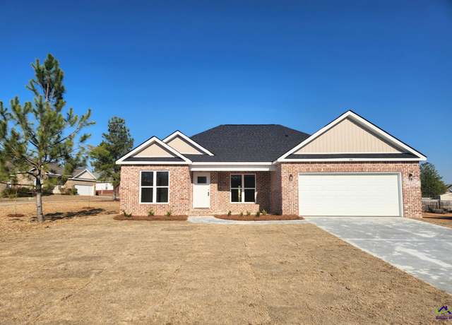Property at 216 Christine Cir, Perry, GA 31069, 3 beds, 2 baths