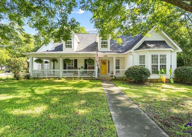 Property at 101 Pond Dr, Kathleen, GA 31047, 4 beds, 3 baths