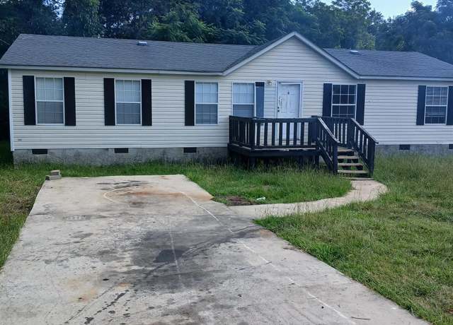 Property at 103 Williamsburg Trl, Byron, GA 31008, 3 beds, 2 baths