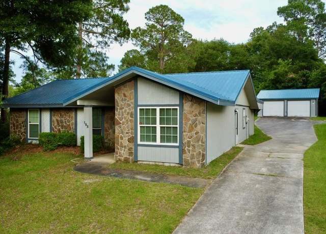 Property at 102 Overlook Dr, Warner Robins, GA 31088, 4 beds, 2 baths