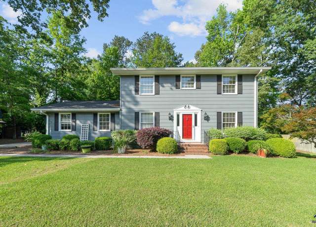Property at 709 Westwood Dr, Warner Robins, GA 31088, 4 beds, 2.5 baths