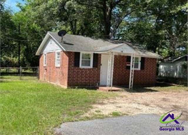 Property at 107 Roberts St, Warner Robins, GA 31093, 2 beds, 1 bath