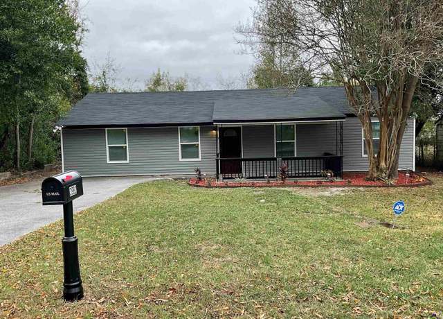 Property at 3982 Saint Charles Pl, Macon, GA 31201, 4 beds, 2 baths