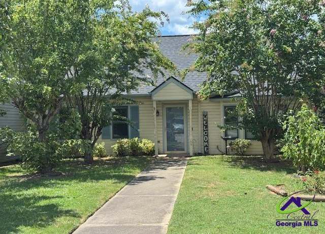 Property at 125 Wingate Cir, Warner Robins, GA 31088, 4 beds, 3 baths