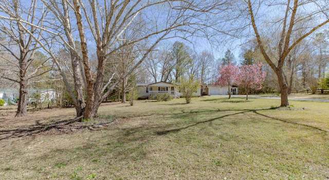 Photo of 352 Edgewater Dr, Byron, GA 31008