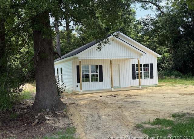 Property at 707 N Wilson Ave, Dunn, NC 28334, 3 beds, 2 baths