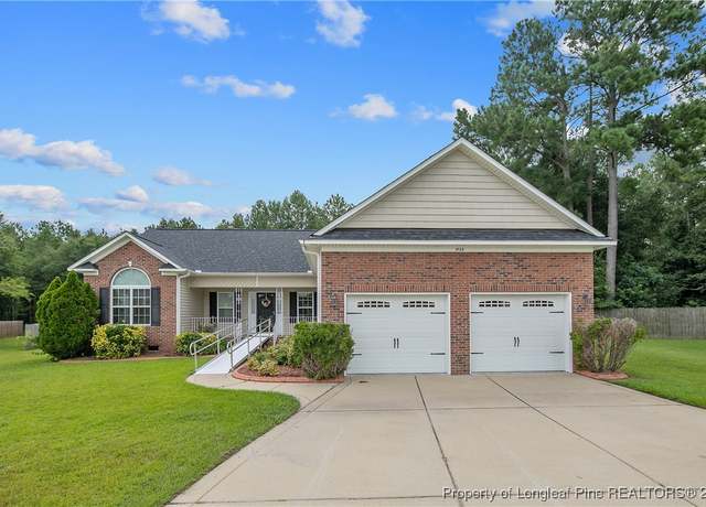 Property at 1733 Thunder Gulch Trl, Hope Mills, NC 28348, 3 beds, 2 baths