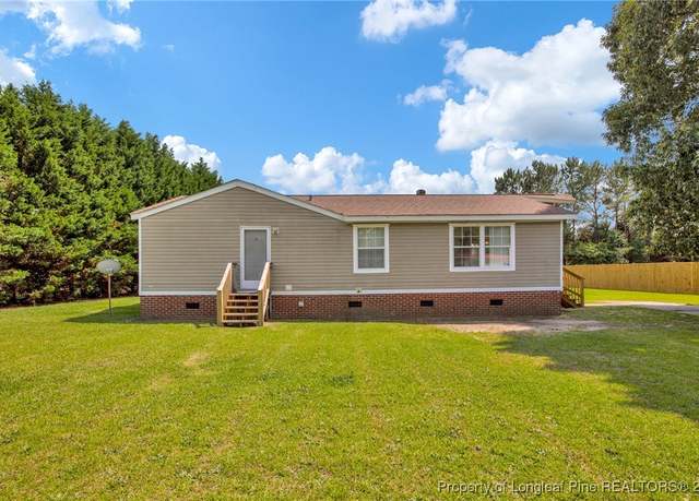 Property at 6131 Twiggs Ct, Hope Mills, NC 28348, 3 beds, 2 baths