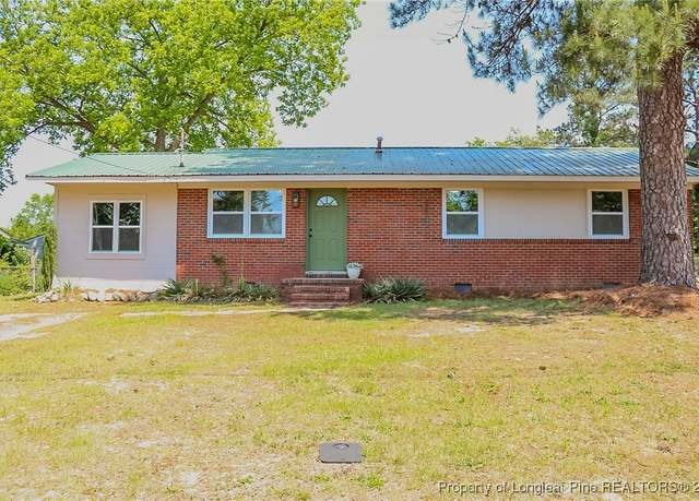Property at 1825 Camelot Dr, Fayetteville, NC 28304, 3 beds, 1 bath