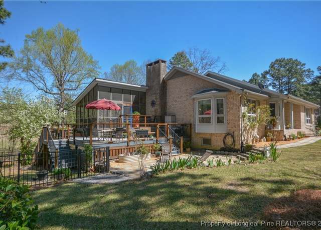 Property at 35 Tee Trl, Sanford, NC 27332, 3 beds, 3 baths