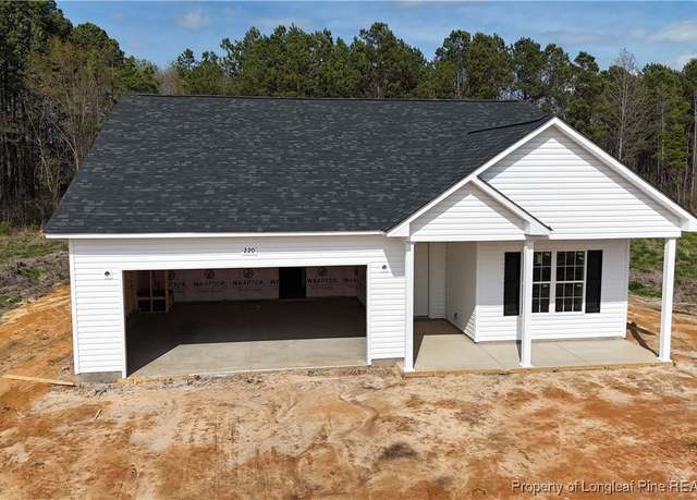 Property at 270 Orchard Ln, Parkton, NC 28371, 3 beds, 2 baths