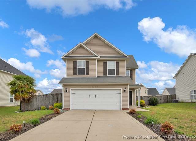 Property at 1220 Barn Owl Dr, Fayetteville, NC 28306, 3 beds, 2.5 baths
