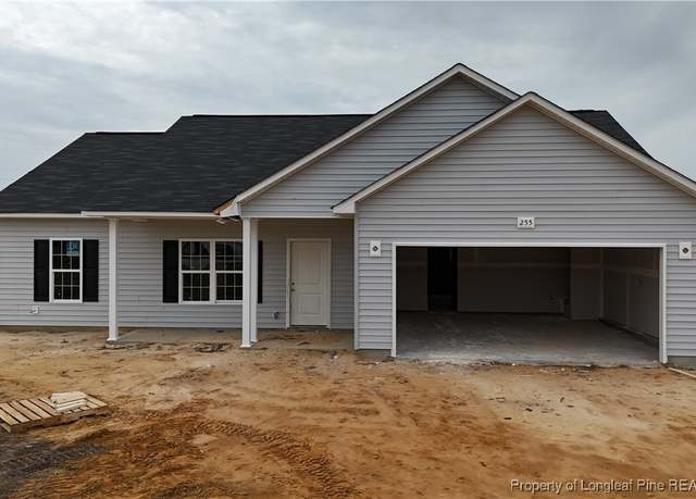 Property at 255 Orchard Ln, Parkton, NC 28371, 3 beds, 2 baths