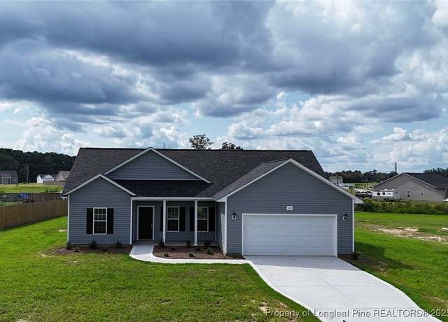 Property at 233 Orchard Ln, Parkton, NC 28371, 3 beds, 2 baths