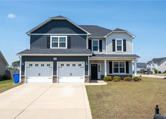Property at 5753 Pondhaven Dr, Fayetteville, NC 28314, 4 beds, 2.5 baths