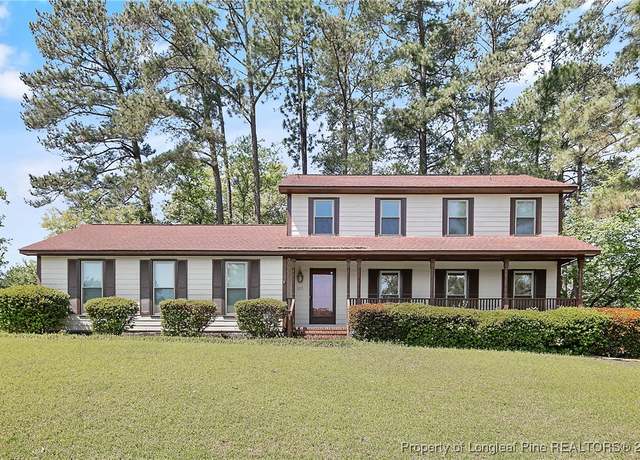 Property at 212 E Lochhaven Dr, Fayetteville, NC 28314, 3 beds, 2.5 baths