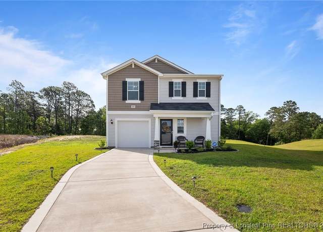 Property at 905 Sapphire Stone Ln, Hope Mills, NC 28348, 3 beds, 2.5 baths