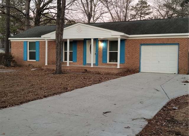 Property at 3218 Brinkley Dr, Spring Lake, NC 28390, 3 beds, 2 baths