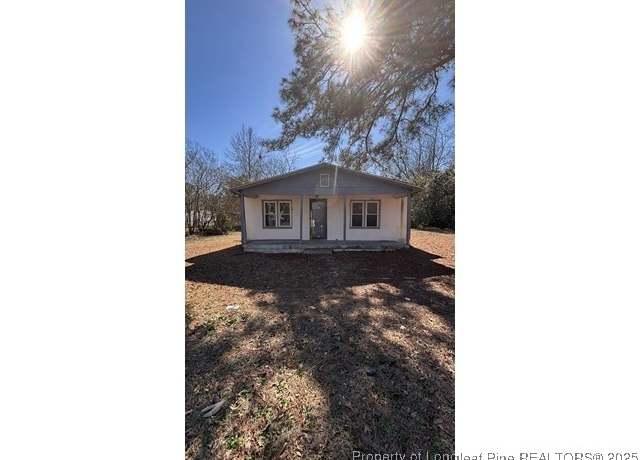 Property at 411 Honey St #1, Laurinburg, NC 28352, 3 beds, 1 bath