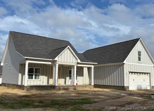 Property at 315 Baymeadow Bnd, Lumberton, NC 28358, 3 beds, 2.5 baths