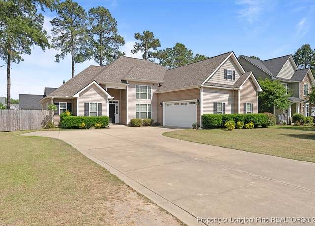 Property at 3929 Quarry Hollow Dr, Fayetteville, NC 28306, 5 beds, 3.5 baths