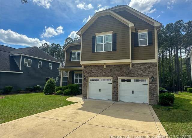 Property at 109 Valley Brook Ln, Spring Lake, NC 28390, 4 beds, 2.5 baths