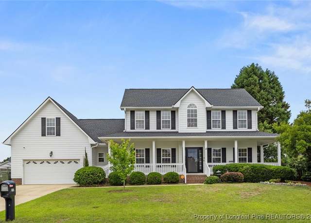 Property at 2935 Frontera Pl, Fayetteville, NC 28306, 4 beds, 3.5 baths