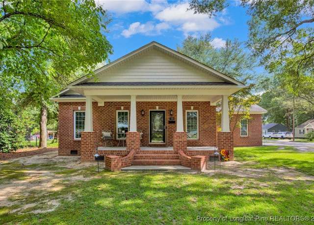 Property at 400 Mcmillan Ave, Red Springs, NC 28377, 3 beds, 2 baths
