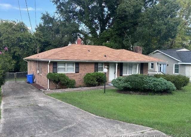 Property at 1702 Edgecombe Ave, Fayetteville, NC 28301, 3 beds, 2 baths