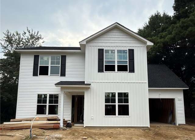 Property at 106 Leona Ave, Fayetteville, NC 28314, 3 beds, 2.5 baths