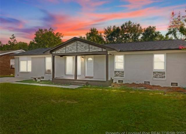 Property at 516 Samuel Dr, Spring Lake, NC 28390, 3 beds, 3 baths