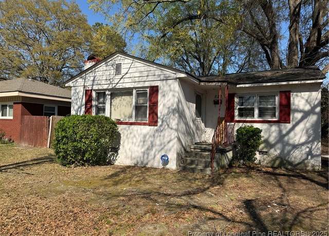 Property at 822 E Orange St, Fayetteville, NC 28301, 3 beds, 1 bath