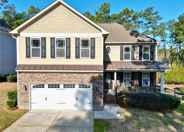 Property at 207 Heather Brook Cir, Spring Lake, NC 28390, 3 beds, 2.5 baths