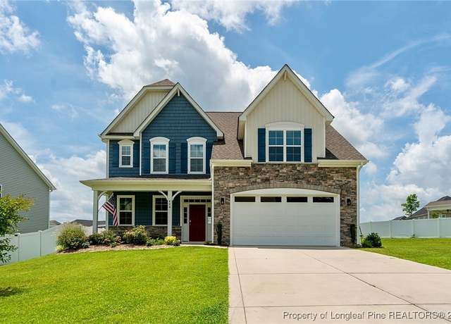 Property at 429 Letterfearn Dr, Fayetteville, NC 28311, 5 beds, 3 baths