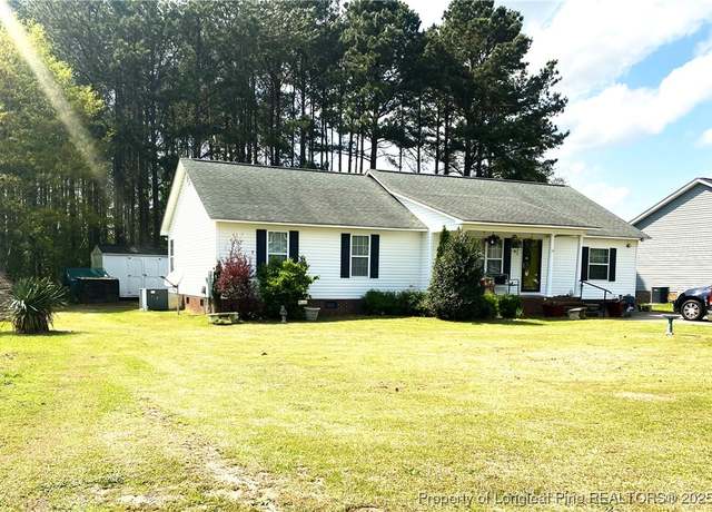 Property at 951 Beach Dr. Dr, Lumberton, NC 28358, 4 beds, 3 baths
