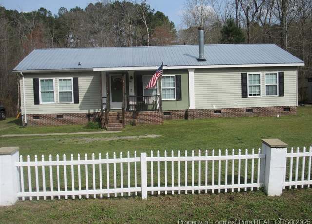 Property at 45 Country Walk Ln, Sanford, NC 27332, 4 beds, 2 baths