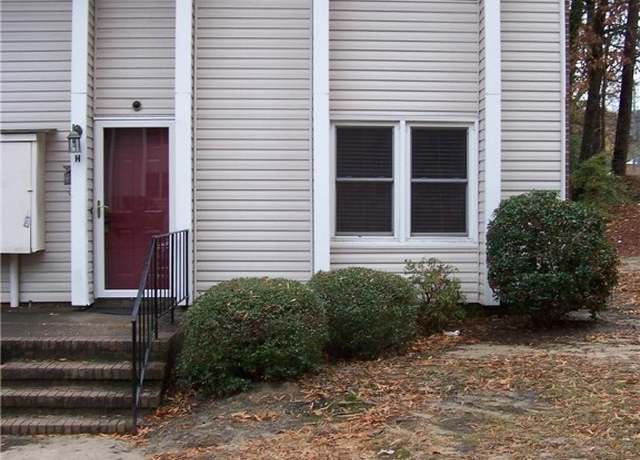 Property at 583 Winding Creek Rd Unit H, Fayetteville, NC 28305, 3 beds, 2.5 baths