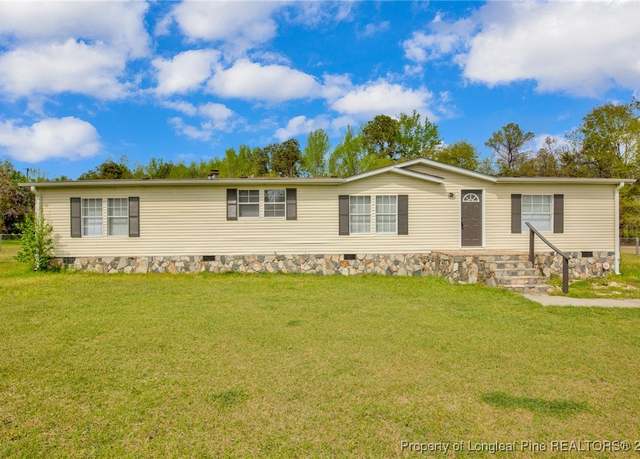 Property at 963 Gentry Rd, Maxton, NC 28364, 3 beds, 2 baths