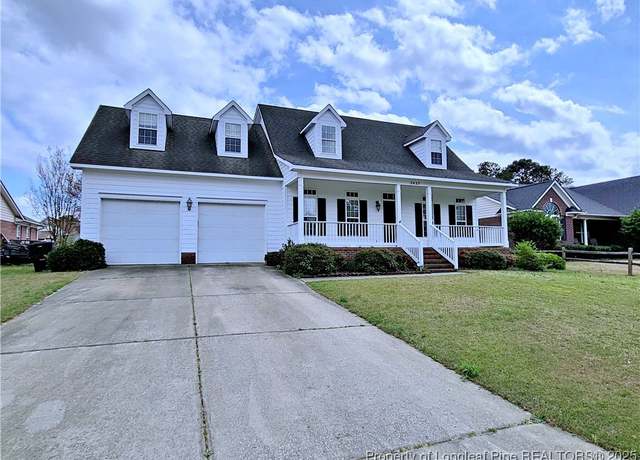 Property at 3437 Stoneclave Pl, Fayetteville, NC 28304, 4 beds, 2.5 baths