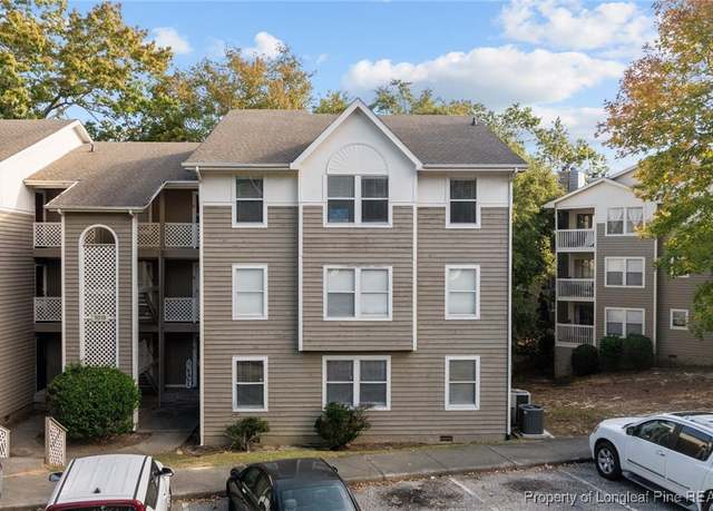 Property at 1018 Wood Creek Dr #3, Fayetteville, NC 28314, 3 beds, 2 baths