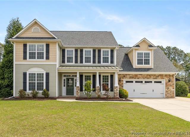 Property at 920 Bobby Jones Dr, Fayetteville, NC 28312, 5 beds, 3.5 baths