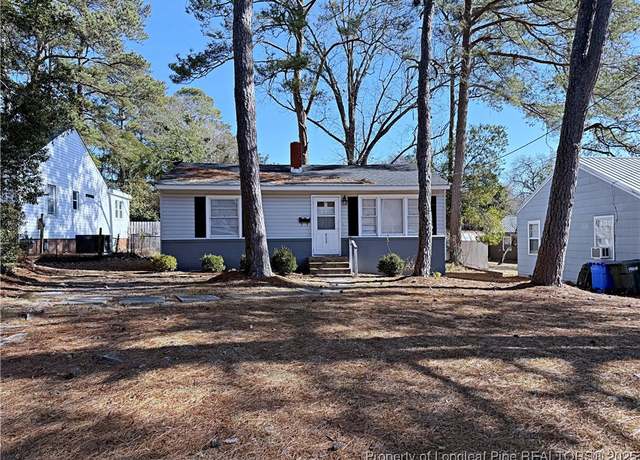 Property at 808 Mckimmon Rd, Fayetteville, NC 28303, 2 beds, 1 bath
