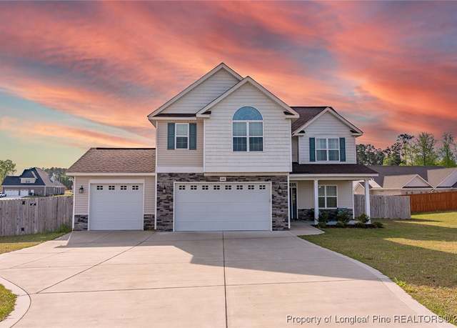 Property at 688 Townsend Rd, Raeford, NC 28376, 4 beds, 2.5 baths